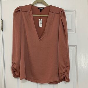 Express Women's Blush V-Neck Blouse